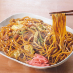 もっちり麺にコク深いソースが合う！「レンジでチン！富士宮やきそば4食セット」 画像